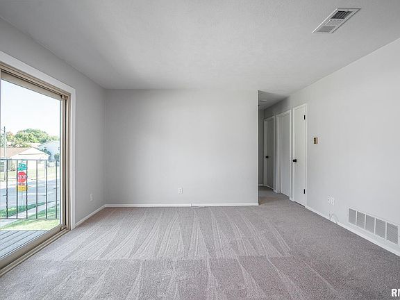 4th image of 310 30th Avenue Ct APT 5