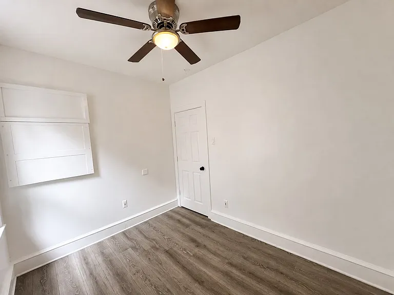 2022 W Ontario St — Photo 10