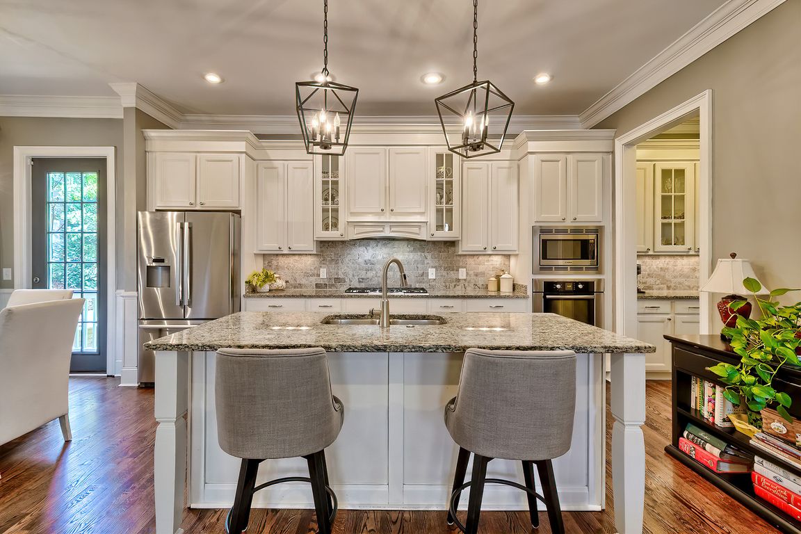 next background image