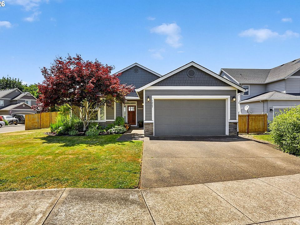 1st image of 1265 NE Gardiner Dr