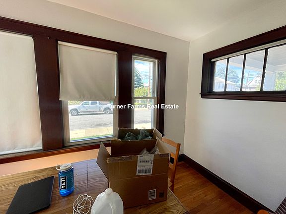 5th image of 14 Renfrew St #11