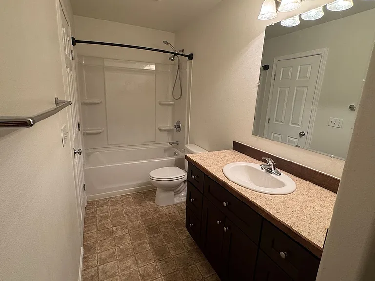 3632-3638 S Heartwood Cir — Photo 10