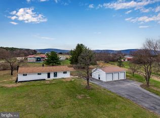 421 N Middleton Rd, Carlisle, PA 17013