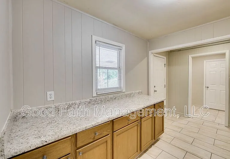 1813 Alder Dr — Photo 12