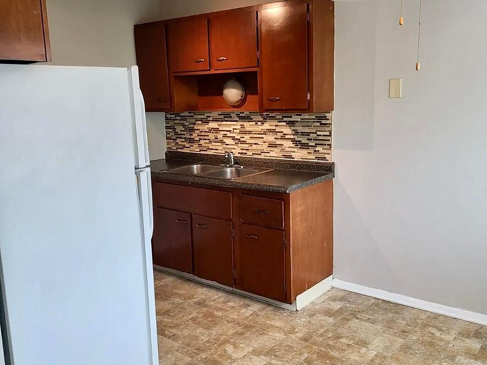 1st image of 5898 Shadymist Ln #B6