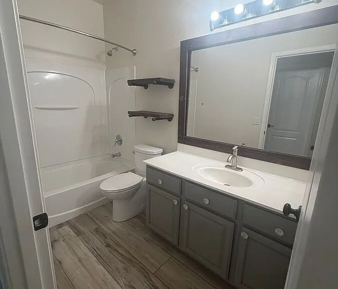 17044 W Bristol Ln — Photo 14