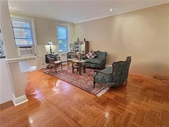 9437 Shore Road image 3 of 28