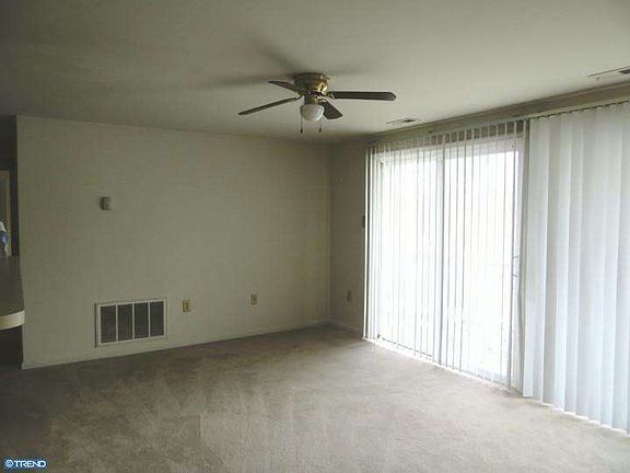 5th image of 102 Kenwood Dr
