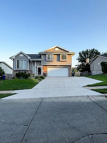 6733 Hill Crest Ln Photo 1