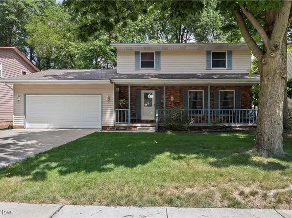 1009 Washington Dr, Grafton, OH 44044