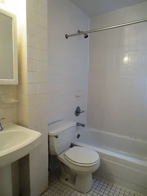 Rented by Waverly Realty Associates | media 4