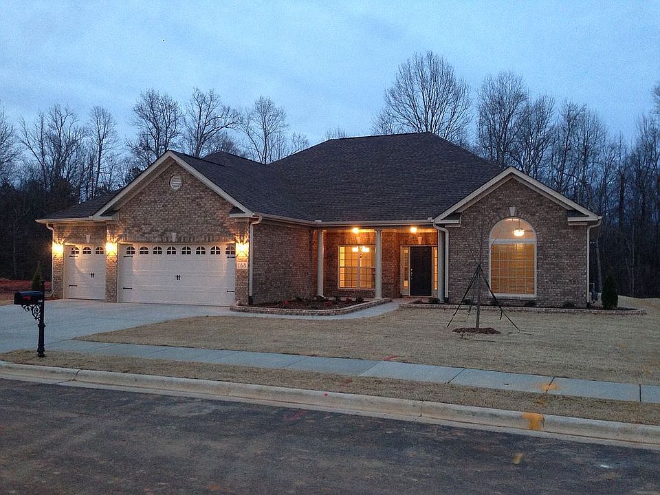 2nd image of 168 Winding Creek Rd NW