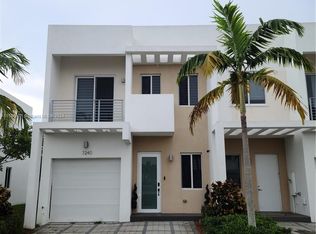 7240 NW 103rd Path, Doral, FL 33178