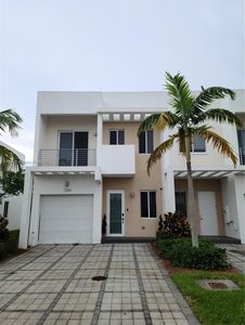 7240 NW 103rd Path, Doral, FL, 33178