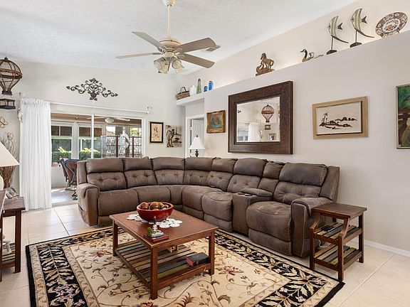 3rd image of 6636 Neuvo Lagos St