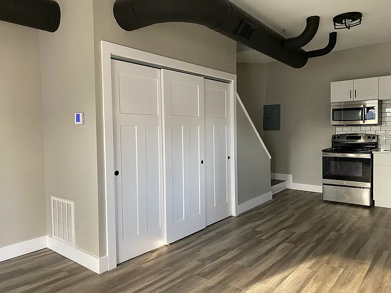 27 1/2 Rodgers Ave #27-1/2 — Photo 9