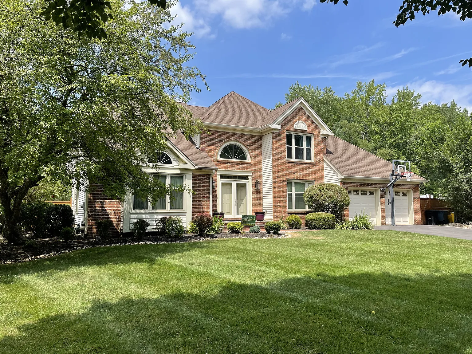 1 Lenape Ln — Photo 1