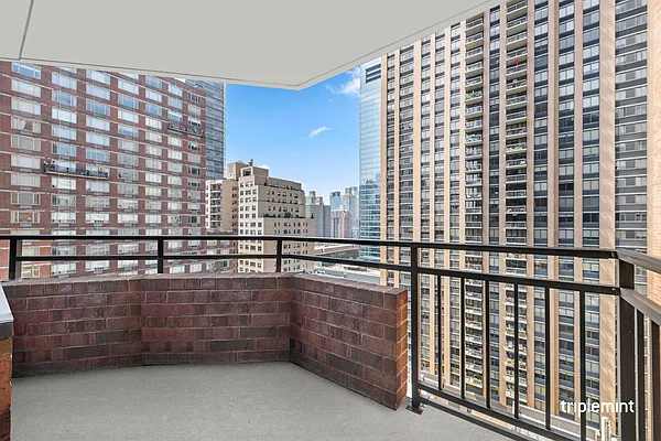 Sold by Triplemint | media 29