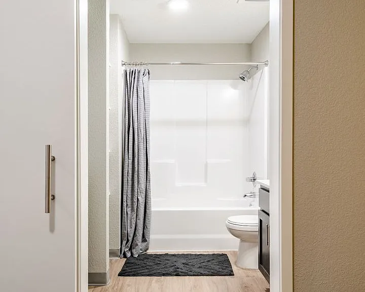 Arabella: 200 W 1st St - Cedar Falls — Photo 13