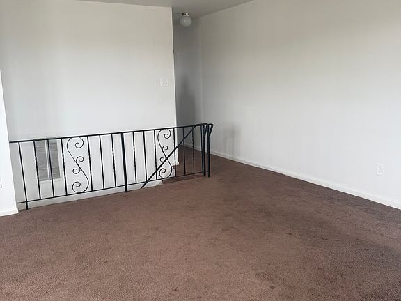 5th image of 7615 Horrocks St Floor 2
