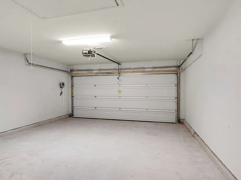 117 Nathaniel Dr — Photo 22