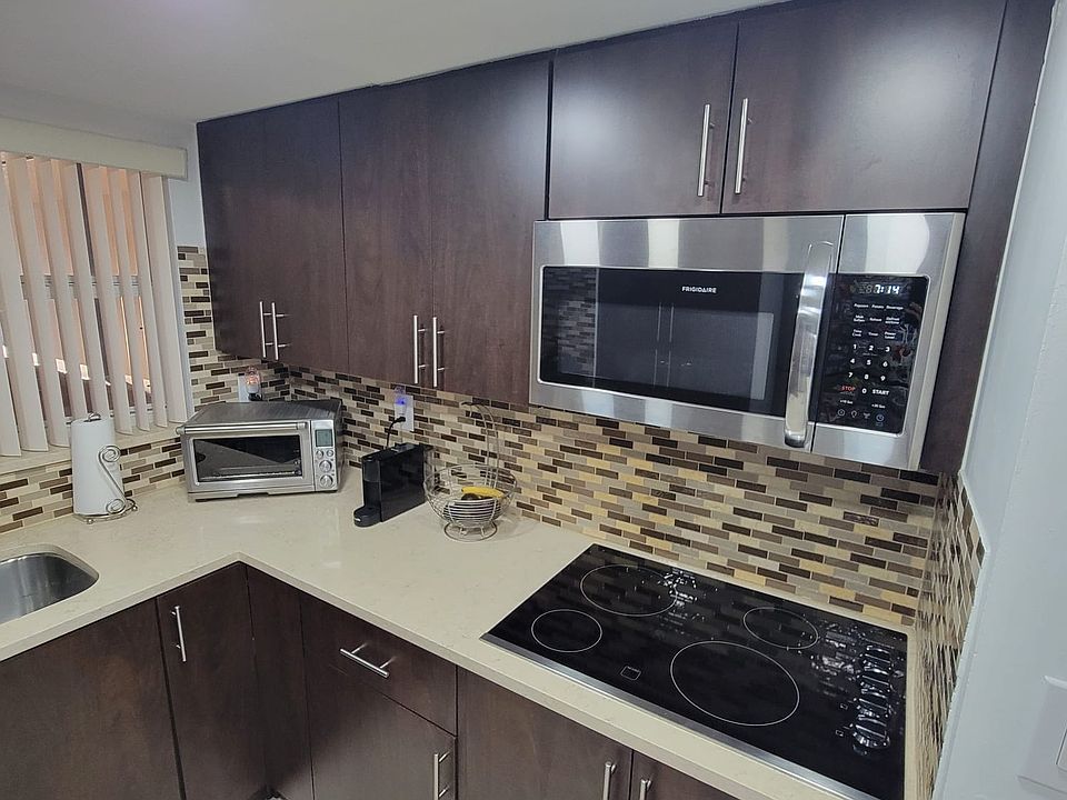 1st image of 820 NW 87th Ave #1