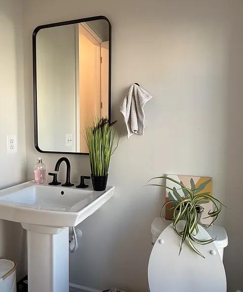 Bath room 3 - Half bath at main level