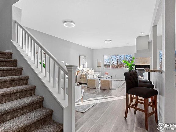 3rd image of 702 Cairnes Dr #B5