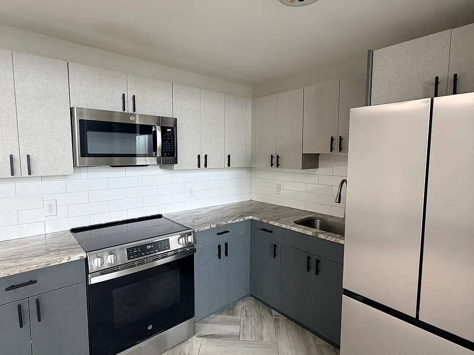 275 Chapel St #4E