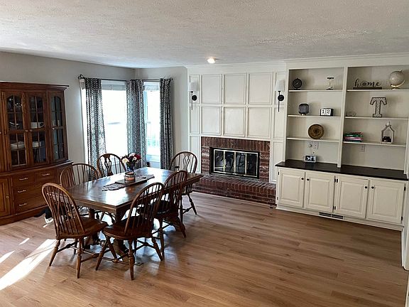 4th image of 3009 N Ridgecrest Dr