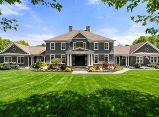 1722 Monument St, Concord, MA 01742