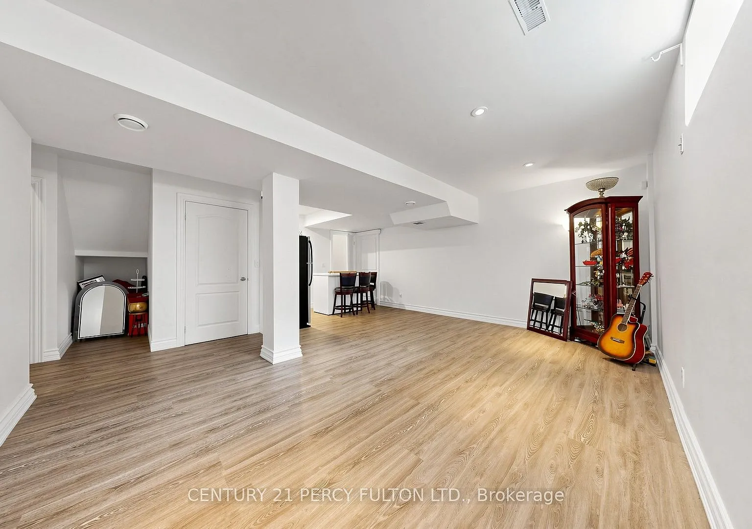 2 bed, $2,000 — Photo 3