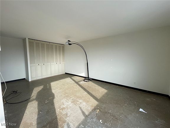 5th image of 11850 Edgewater Dr APT 901