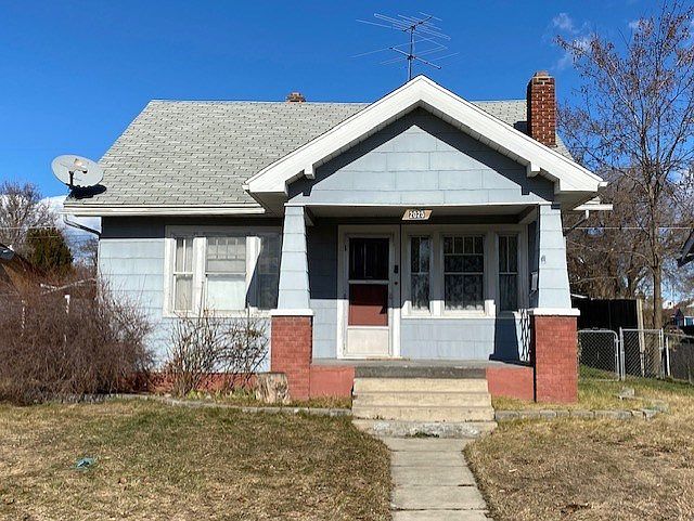 1st image of 2025 E Courtland Ave