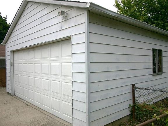 5th image of 2681 Nyack Ln