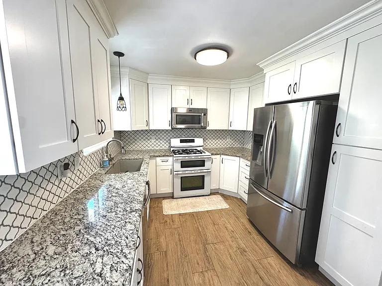 525 N 300th St W — Photo 2