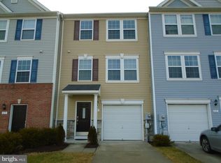 53 Newgate Ct, Falling Waters, WV 25419