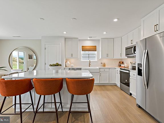 4th image of Armistead Pl #Ii