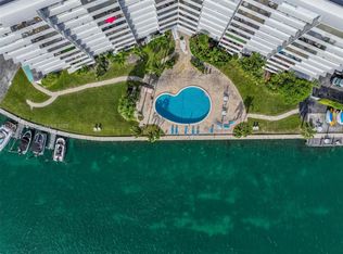 9101 E Bay Harbor Dr APT 405, Bay Harbor Islands, FL 33154