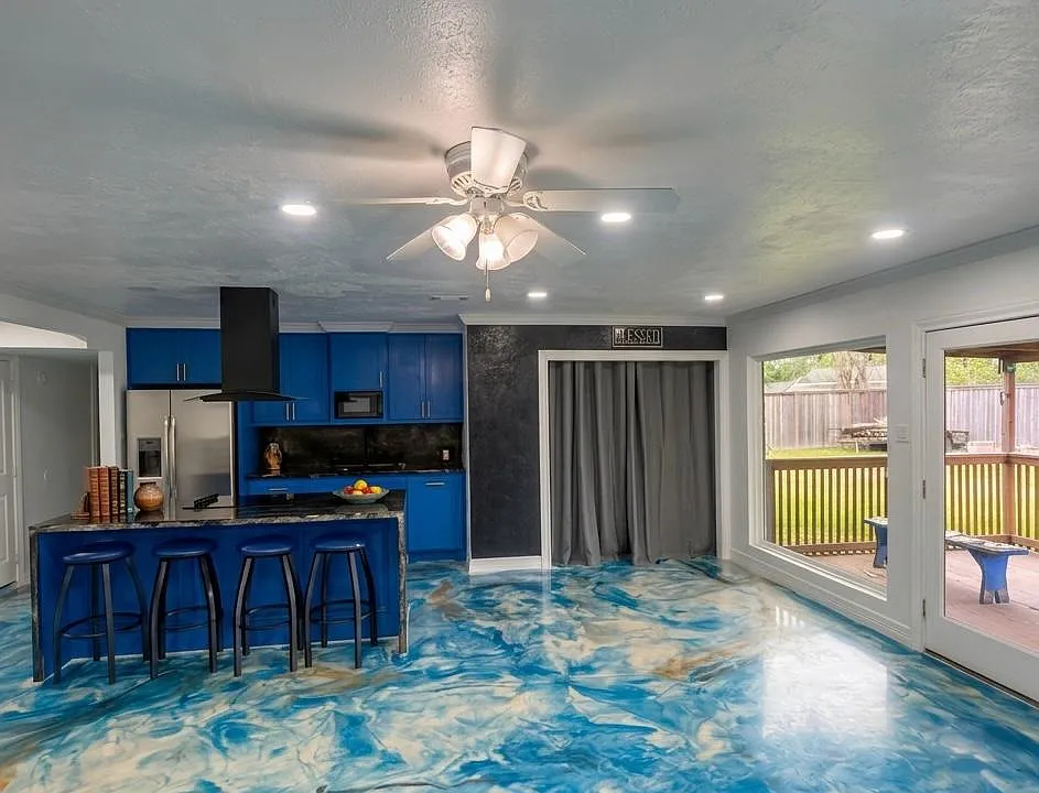 17507 Autumn Hills Dr