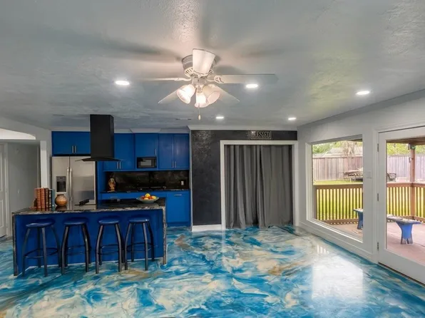 17507 Autumn Hills Dr, Houston, TX 77084