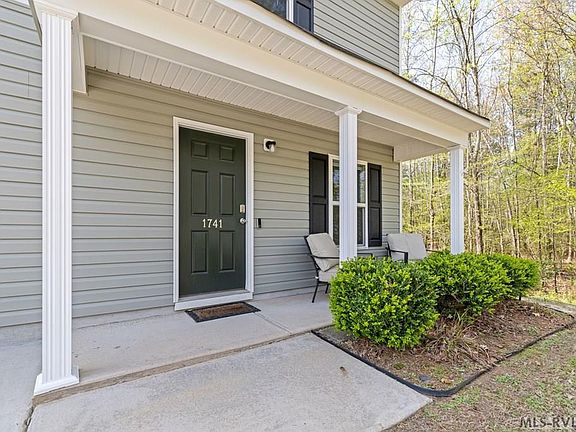 2nd image of 1741 Bridgewood Rd