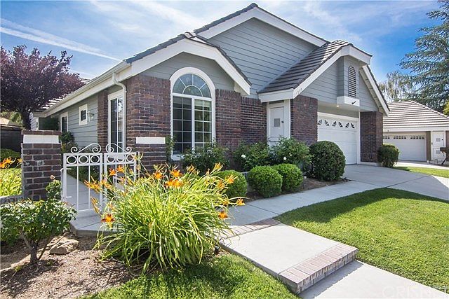 1st image of 25909 Bellis Dr