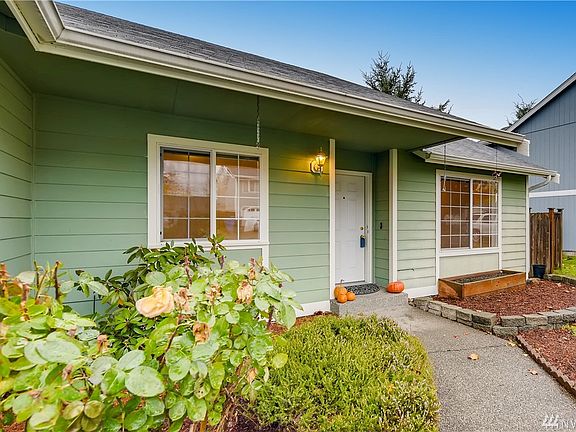 2nd image of 805 127th Street Ct E