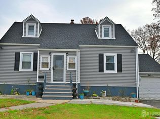 115 Clark St, Roselle, NJ 07203