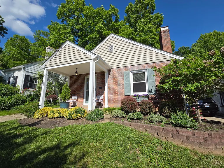 4408 Grove Ave — Photo 2