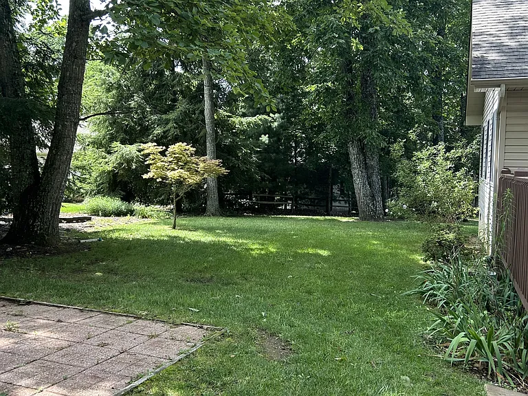 193 Berkshire Loop — Photo 26