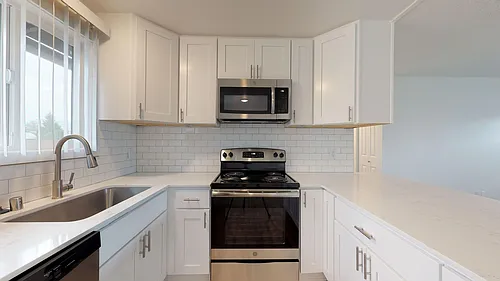 610 Elizabeth St Photo 1