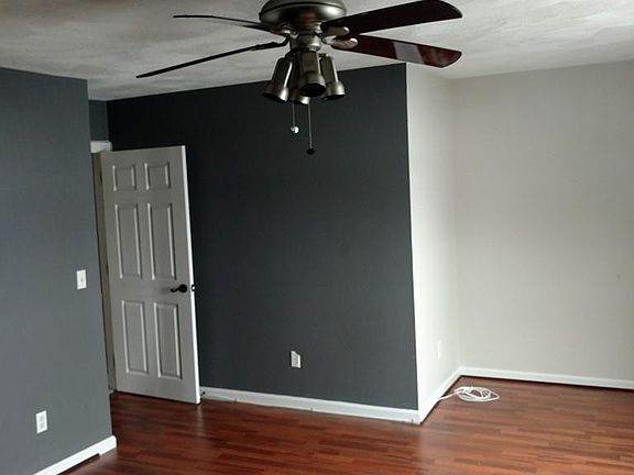 4th image of 15 Mary Dyer Ln