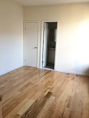 Rented by Bohemia Realty Group | media 32